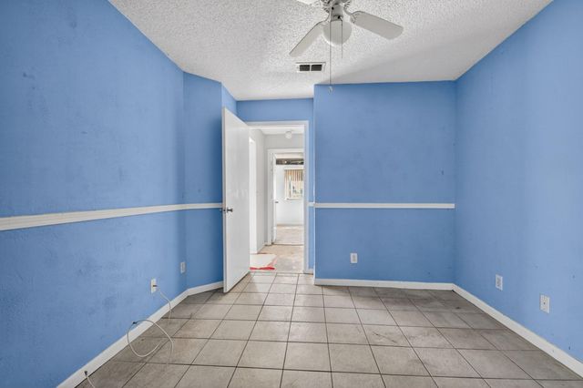 9 Corrie Place, Boynton Beach, FL 33426