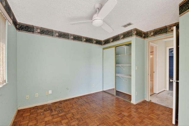 9 Corrie Place, Boynton Beach, FL 33426