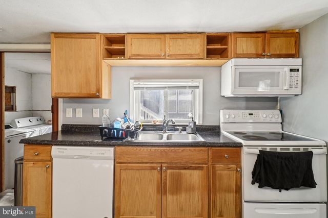 190 BOONES DR, Lothian, MD 20711