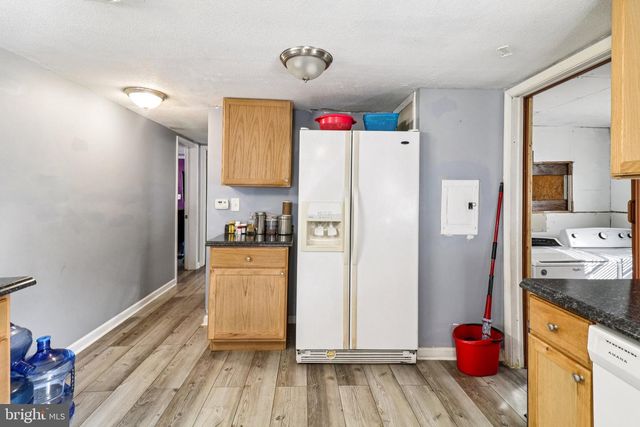 190 BOONES DR, Lothian, MD 20711