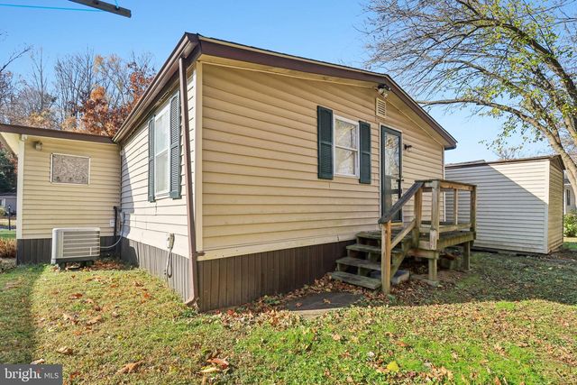 190 BOONES DR, Lothian, MD 20711