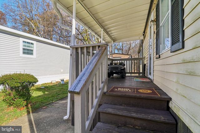 190 BOONES DR, Lothian, MD 20711