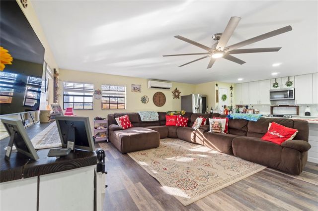 15525 VILLA CITY ROAD, Groveland, FL 34736