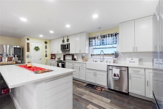 15525 VILLA CITY ROAD, Groveland, FL 34736