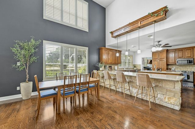 211 Moore LN, Cedar Park, TX 78613