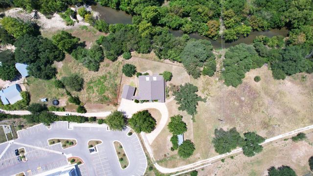 211 Moore LN, Cedar Park, TX 78613