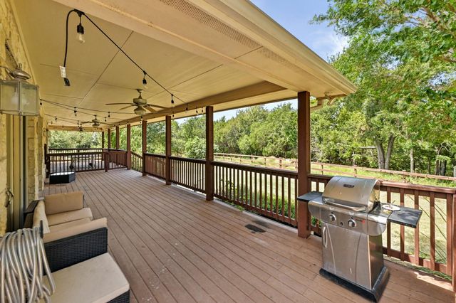 211 Moore LN, Cedar Park, TX 78613