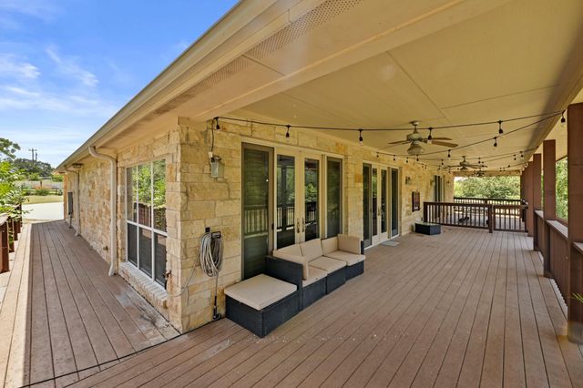 211 Moore LN, Cedar Park, TX 78613