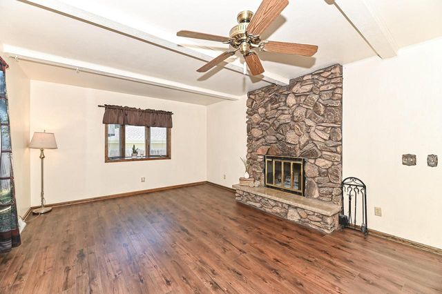15070 W Mark DRIVE, New Berlin, WI 53151