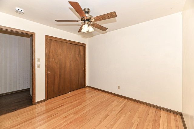 15070 W Mark DRIVE, New Berlin, WI 53151