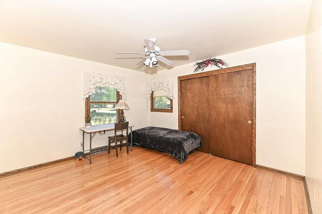15070 W Mark DRIVE, New Berlin, WI 53151