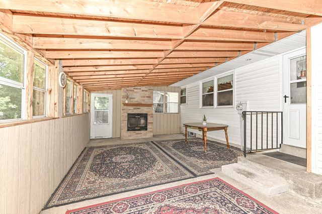 15070 W Mark DRIVE, New Berlin, WI 53151