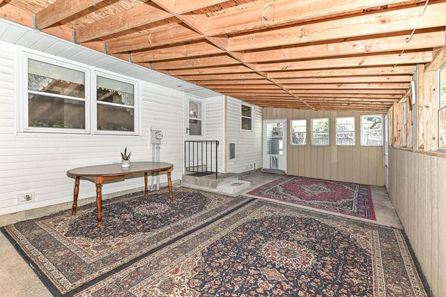 15070 W Mark DRIVE, New Berlin, WI 53151