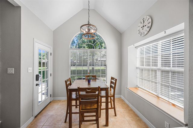 2410 Chantilly Lane, Conroe, TX 77384