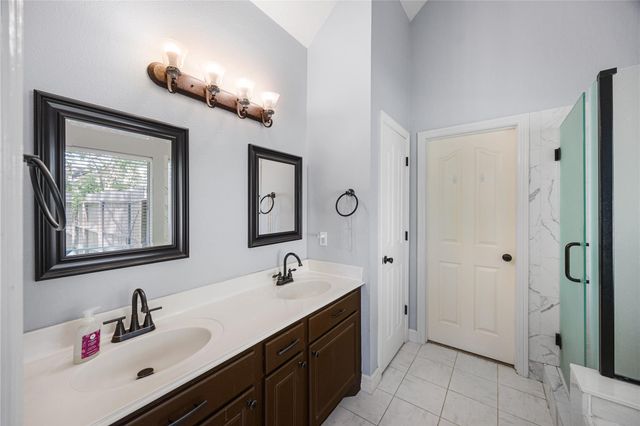 2410 Chantilly Lane, Conroe, TX 77384