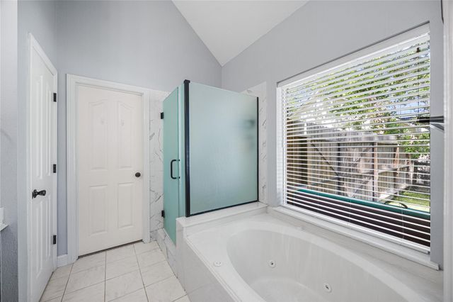 2410 Chantilly Lane, Conroe, TX 77384