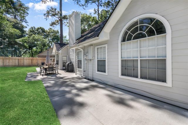 2410 Chantilly Lane, Conroe, TX 77384