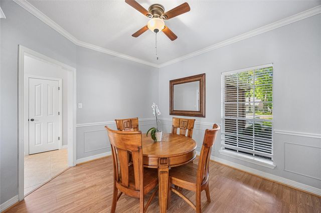 2410 Chantilly Lane, Conroe, TX 77384