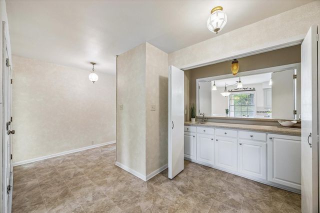 4844 Afton Oaks Drive, College Station, TX 77845
