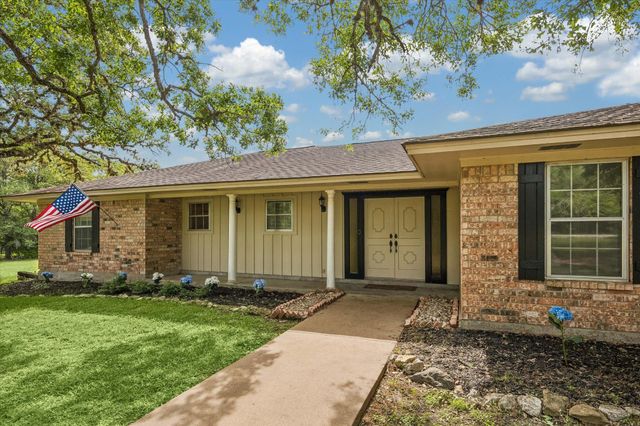 4844 Afton Oaks Drive, College Station, TX 77845