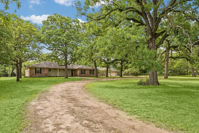 4844 Afton Oaks Drive, College Station, TX 77845
