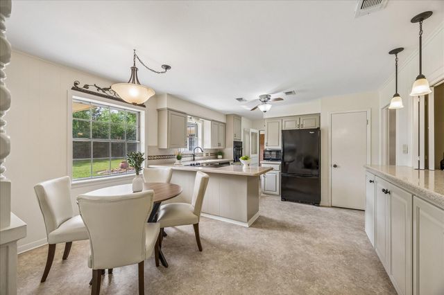 4844 Afton Oaks Drive, College Station, TX 77845
