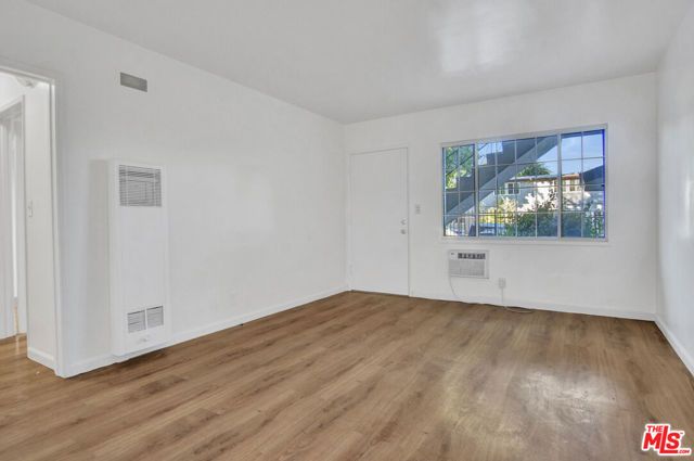 13226 Vanowen Street, North Hollywood (los Angeles), CA 91605