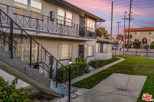 13226 Vanowen Street, North Hollywood (los Angeles), CA 91605