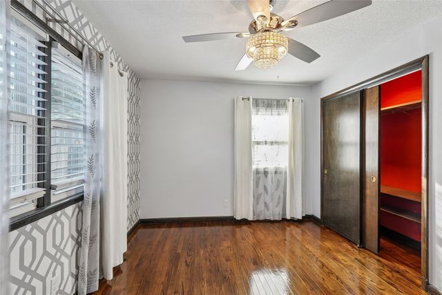 904 E 14th Street S, Newton, IA 50208