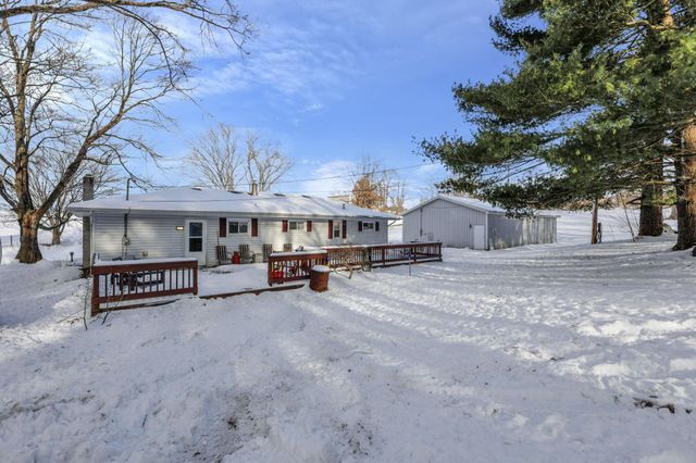 760 Lake Road SE, Lancaster, OH 43130