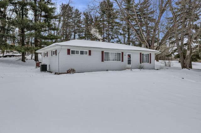 760 Lake Road SE, Lancaster, OH 43130