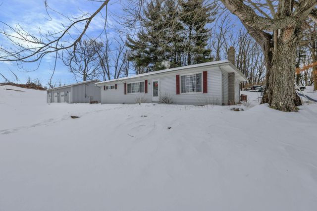 760 Lake Road SE, Lancaster, OH 43130