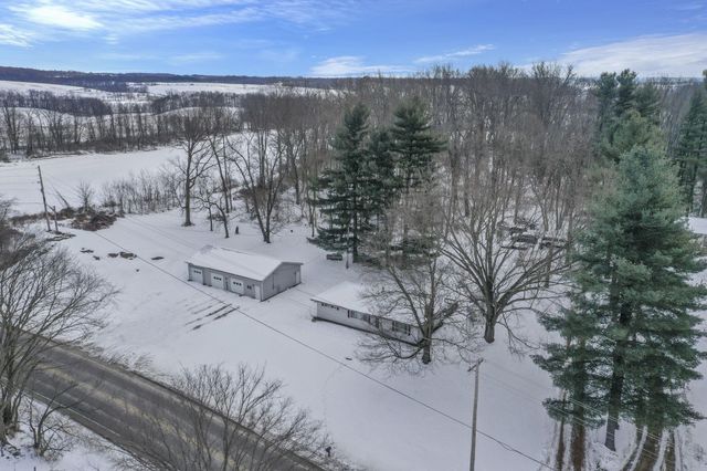 760 Lake Road SE, Lancaster, OH 43130