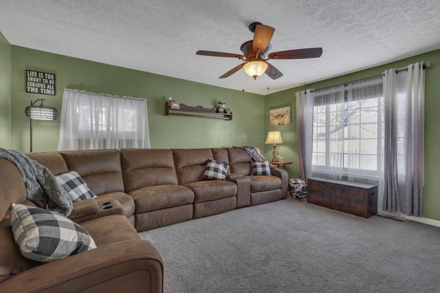 760 Lake Road SE, Lancaster, OH 43130