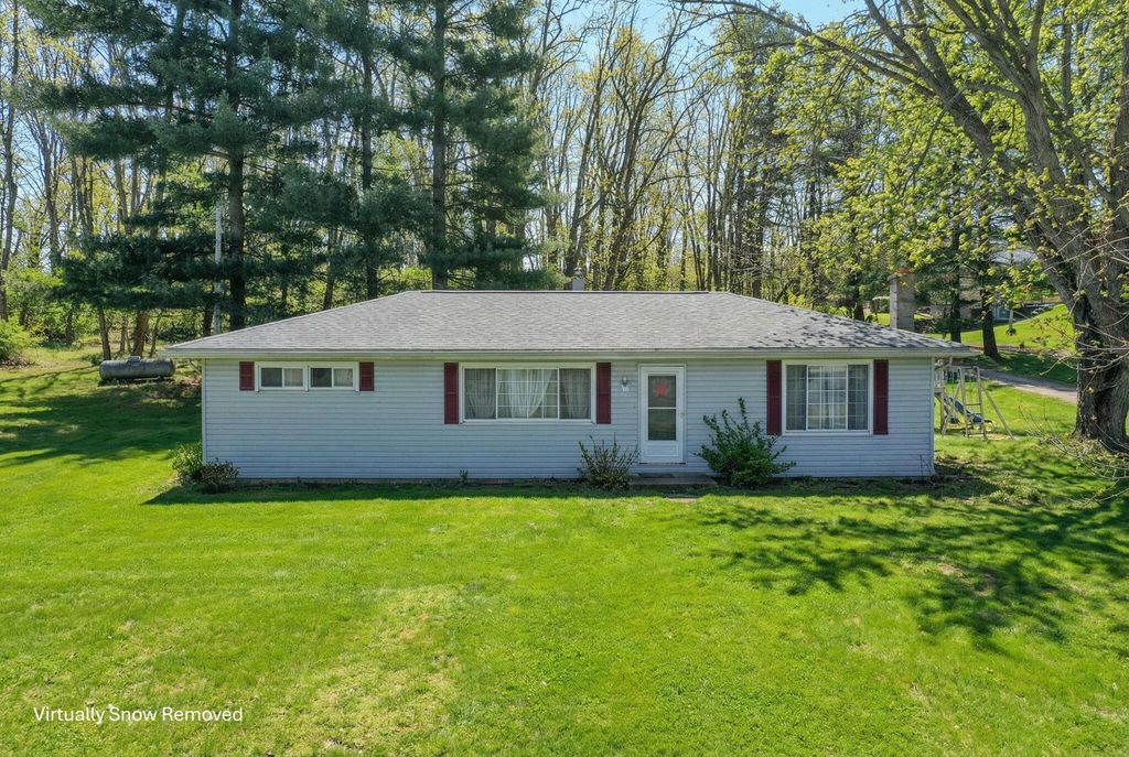 760 Lake Road SE, Lancaster, OH 43130