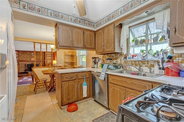 4666 Brendan Circle, North Olmsted, OH 44070