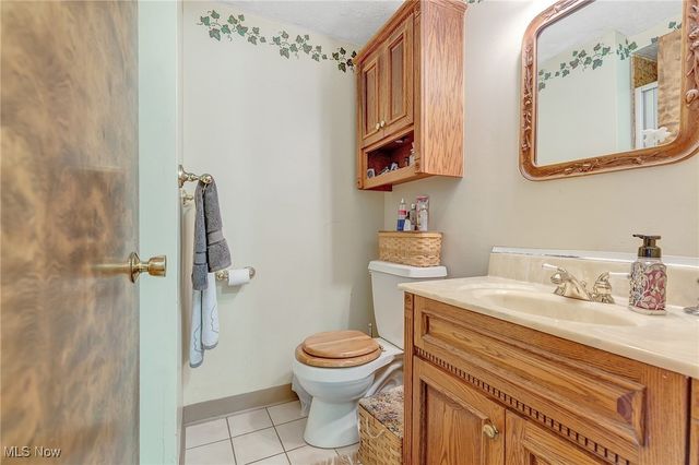 4666 Brendan Circle, North Olmsted, OH 44070