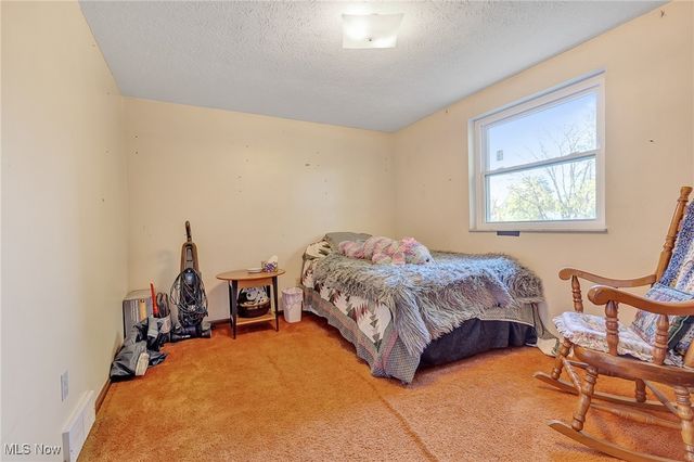 4666 Brendan Circle, North Olmsted, OH 44070