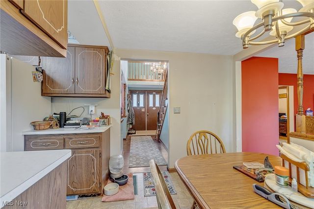 4666 Brendan Circle, North Olmsted, OH 44070