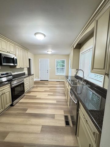 1112 Lakemont Drive, Dalton, GA 30720