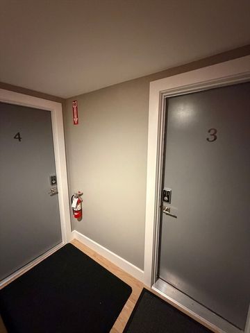 944 East St 3, Walpole, MA 02081