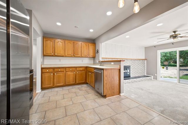 31906 Cambridge Street, Garden City, MI 48135