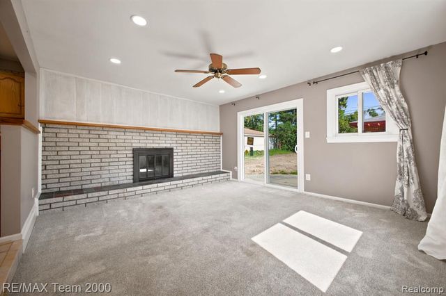 31906 Cambridge Street, Garden City, MI 48135