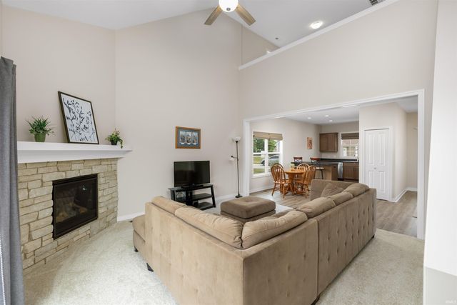 5359 Copper Horse Trail, Fort Wayne, IN 46845