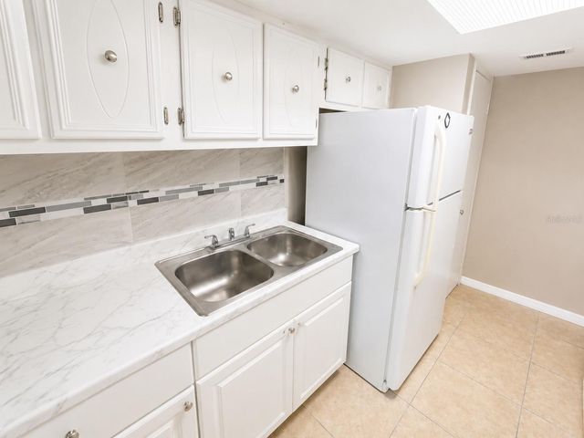 2779 L B MCLEOD ROAD, Orlando, FL 32805