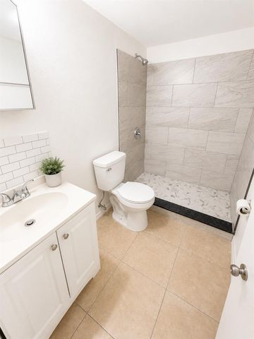 2779 L B MCLEOD ROAD, Orlando, FL 32805