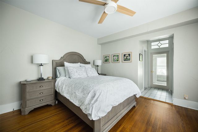 832 N Winnetka Avenue, Dallas, TX 75208