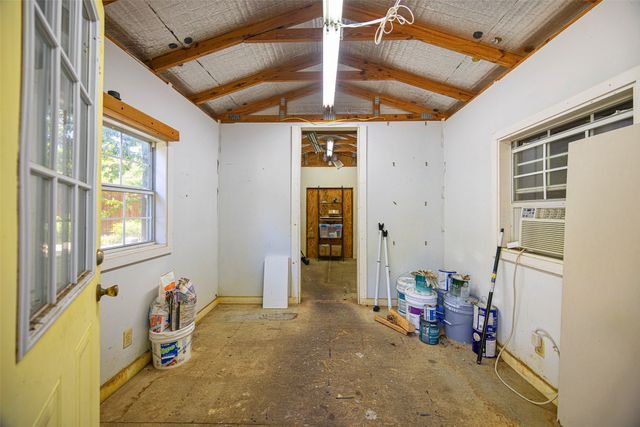 832 N Winnetka Avenue, Dallas, TX 75208