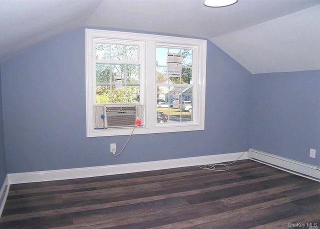 15 Ivy Road, Mastic Beach, NY 11951