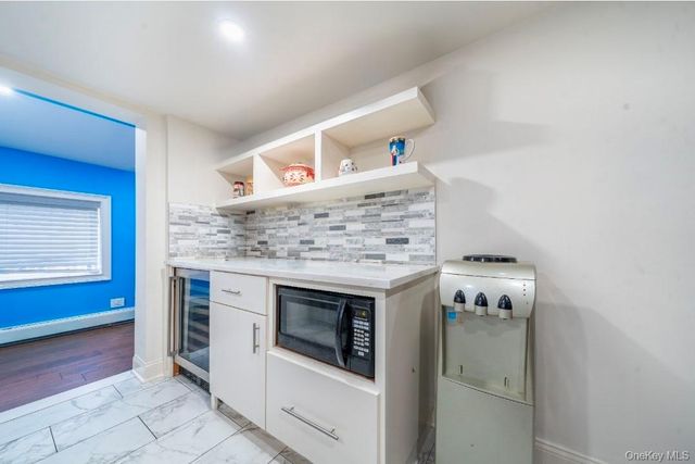 15 Ivy Road, Mastic Beach, NY 11951